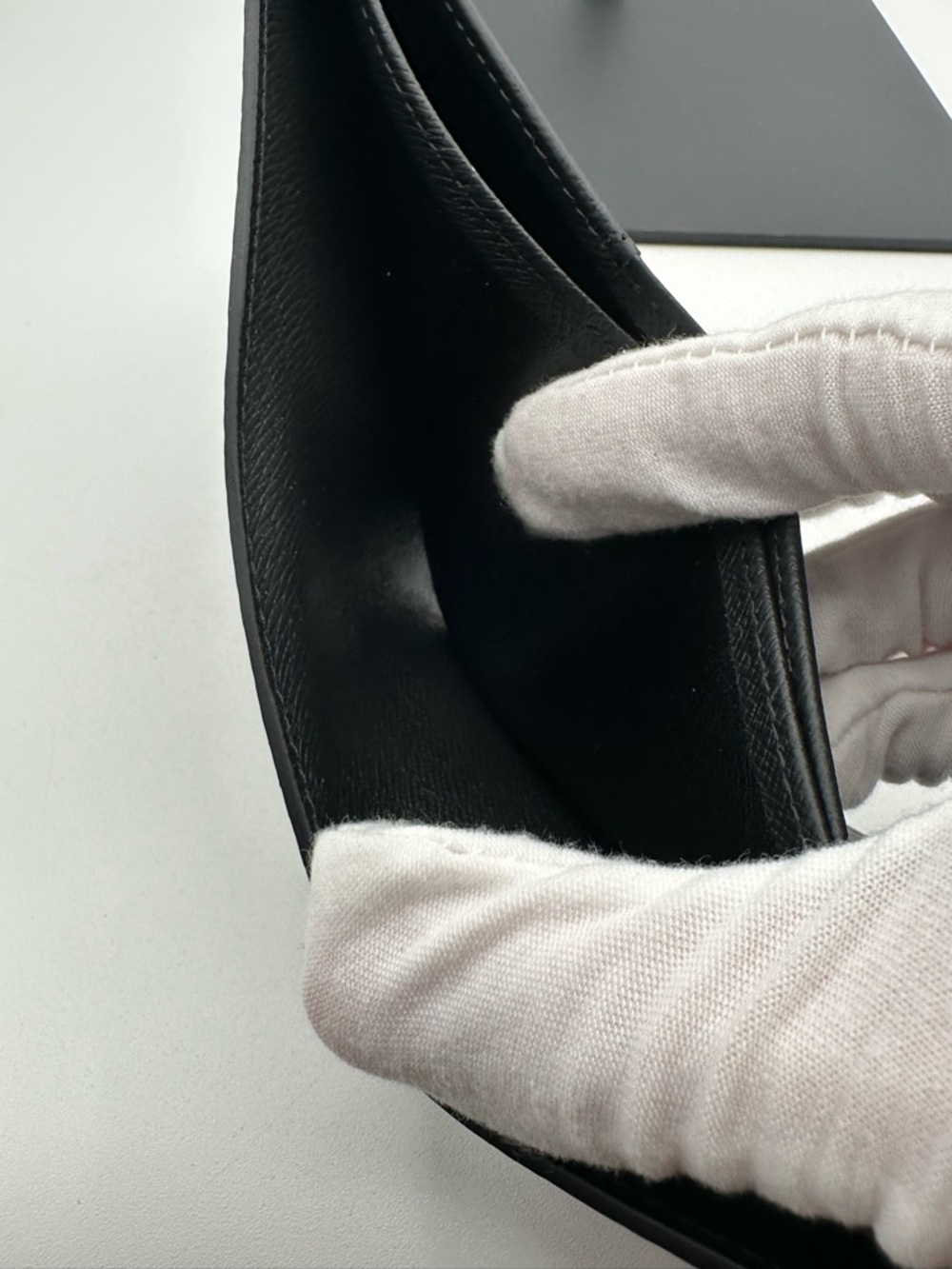 Louis Vuitton Damier Bi Fold Wallet - Picture 13 of 14